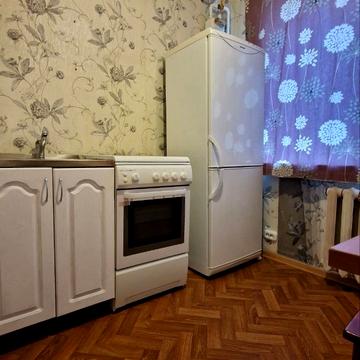 Богдана Хмельницького просп. (Героїв Сталінграда), 13