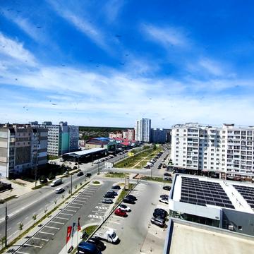 Незалежності вул., 7-Б