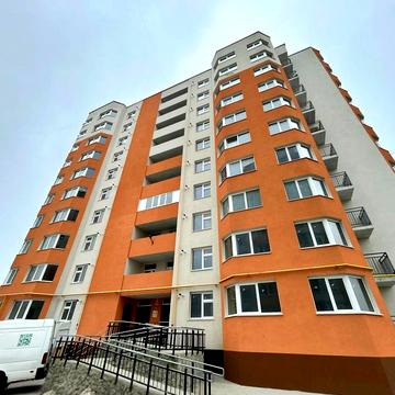 Будівельників вул., (Будинок)