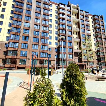 Любецька вул., 108