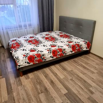 Кулика і Гудачека вул. (Макарова), 24б