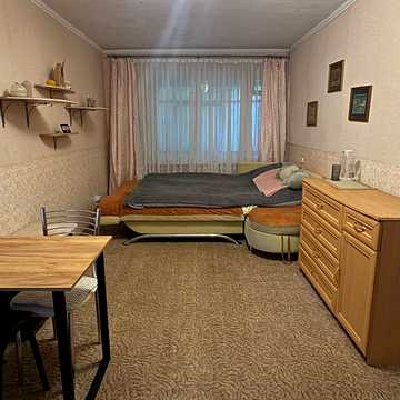 Чорновола вул., 132