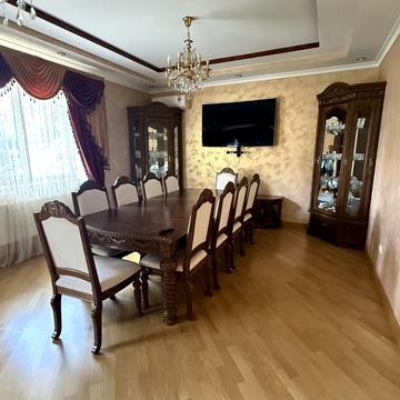 Дубенська, 11