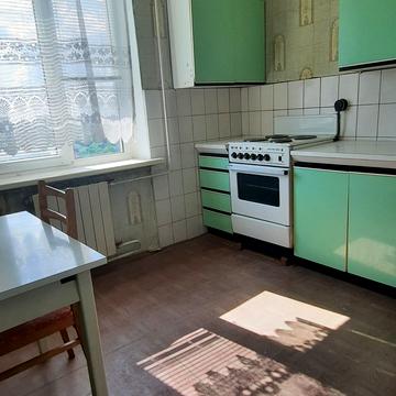 Чорнобильська вул., 24/26