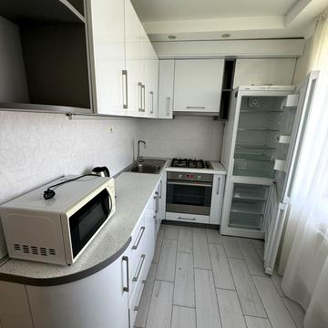 Голосіївський просп. (40-річчя Жовтня), 122к1