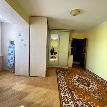 Золотогірська вул., 7