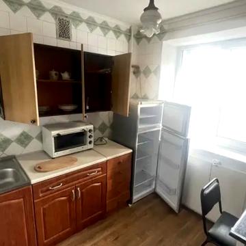 Незалежності вул. (Титова), 12-А