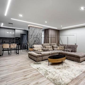 Золотоустівська вул., 25