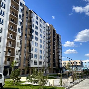 Співдружності вул., 8