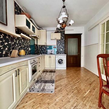 Григорія Квітки-Основяненка вул., 28