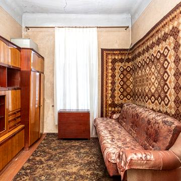 Євгена Коновальця вул., 119