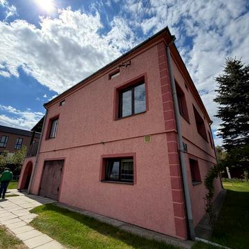 Брюховицька, 33