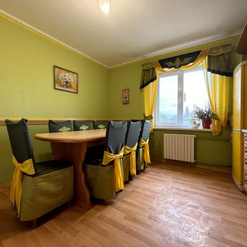 Знамянська вул. (Прапорна), 3