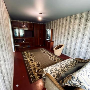 Вячеслава Чорновола вул. (Юрія Савченка), 82