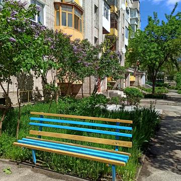 Космонавтів просп., 72