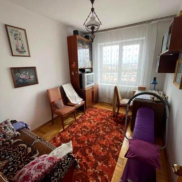 Генерала М. Тарнавського вул., 5
