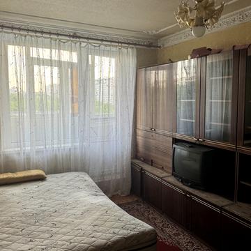 Нескорених вул., 36