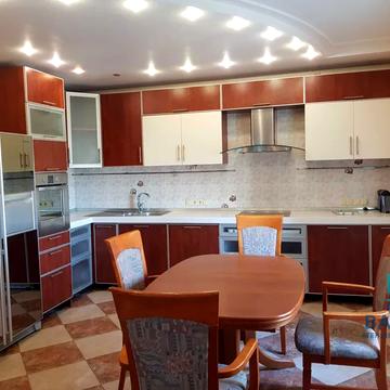 Берестейський просп. (Перемоги), 103