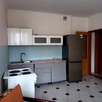 Миколи Бажана просп., 1-М