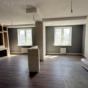 Дмитрівська вул., 75