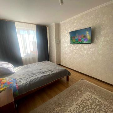 Миру вул., 30