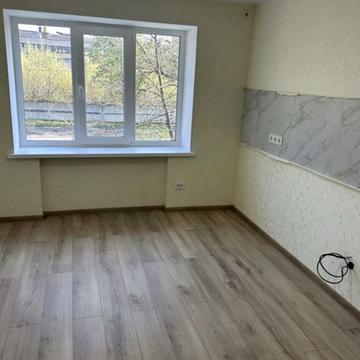 Севастопольська вул., 7а