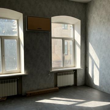 Театральна вул. (Леніна), 31