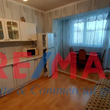 Ревуцького вул., 42