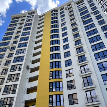 Володимира Івасюка вул., 84