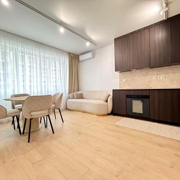 Золотоустівська вул., 25