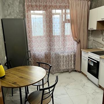 Євгена Чикаленка вул., 56/3