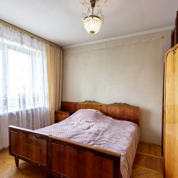 Мазепи вул., 3