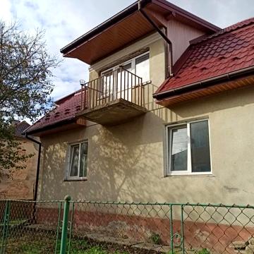 Степана Бандери вул., 6