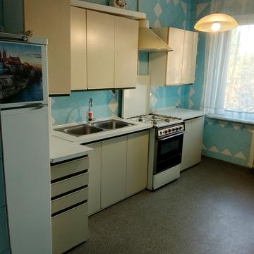 Сімї Глодан вул., 37а