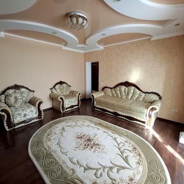 Середньофонтанська вул., 35