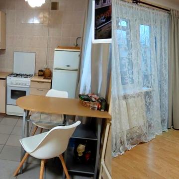 Олександра Олеся вул., 14
