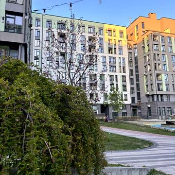 Пасічна вул., 169