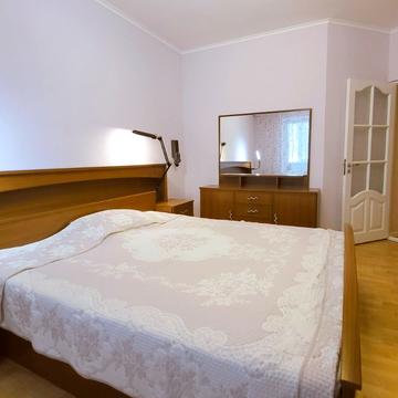 Драгоманова вул., 31-В