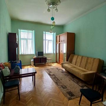 Дмитра Вітовського вул. (), 16