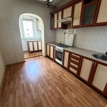 Млинівська вул., 33