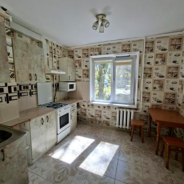 Академіка Заболотного вул., 42