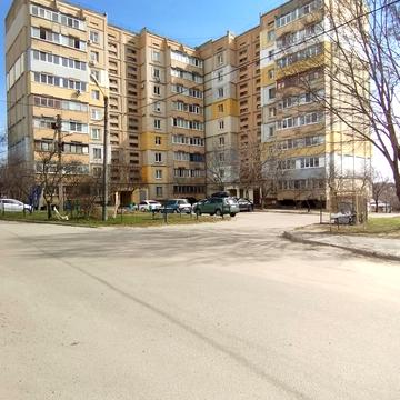 Олексіївська вул., 30