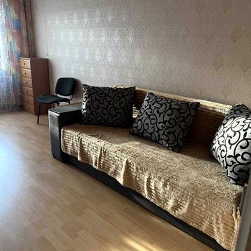 Голосіївський просп. (40-річчя Жовтня), 7
