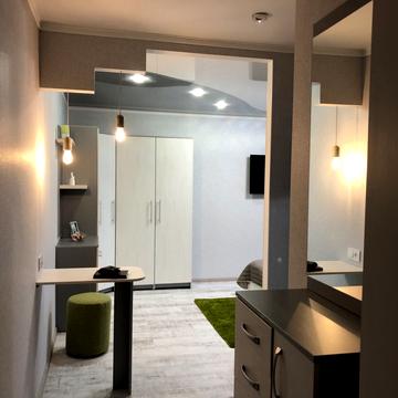 Соборна вул. (50 років Жовтня), 3