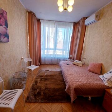 Велика Васильківська вул. (Червоноармійська), 51
