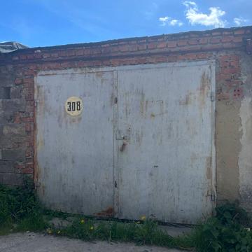 Пирогівка вул., 42