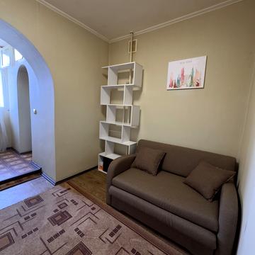 Ентузіастів пров., 6