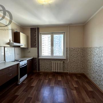 Миколи Лаврухіна вул., 16
