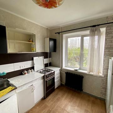 Харківська вул., 3
