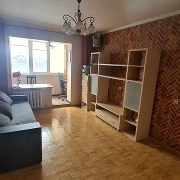 Вячеслава Чорновола вул., 16